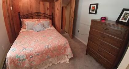 Arrowmont Stables & Cabins