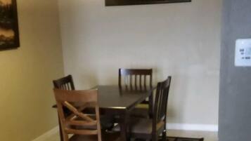 Suite, 3 Bedrooms | Living area