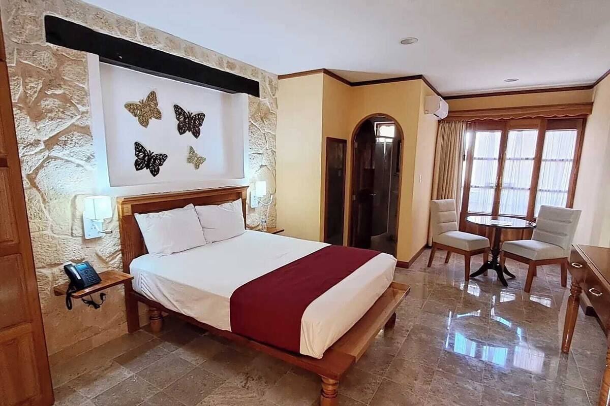 Superior Suite | In-room safe, WiFi (free), bed sheets
