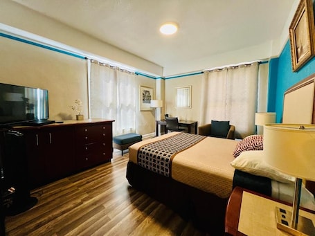 Admiral Hotel