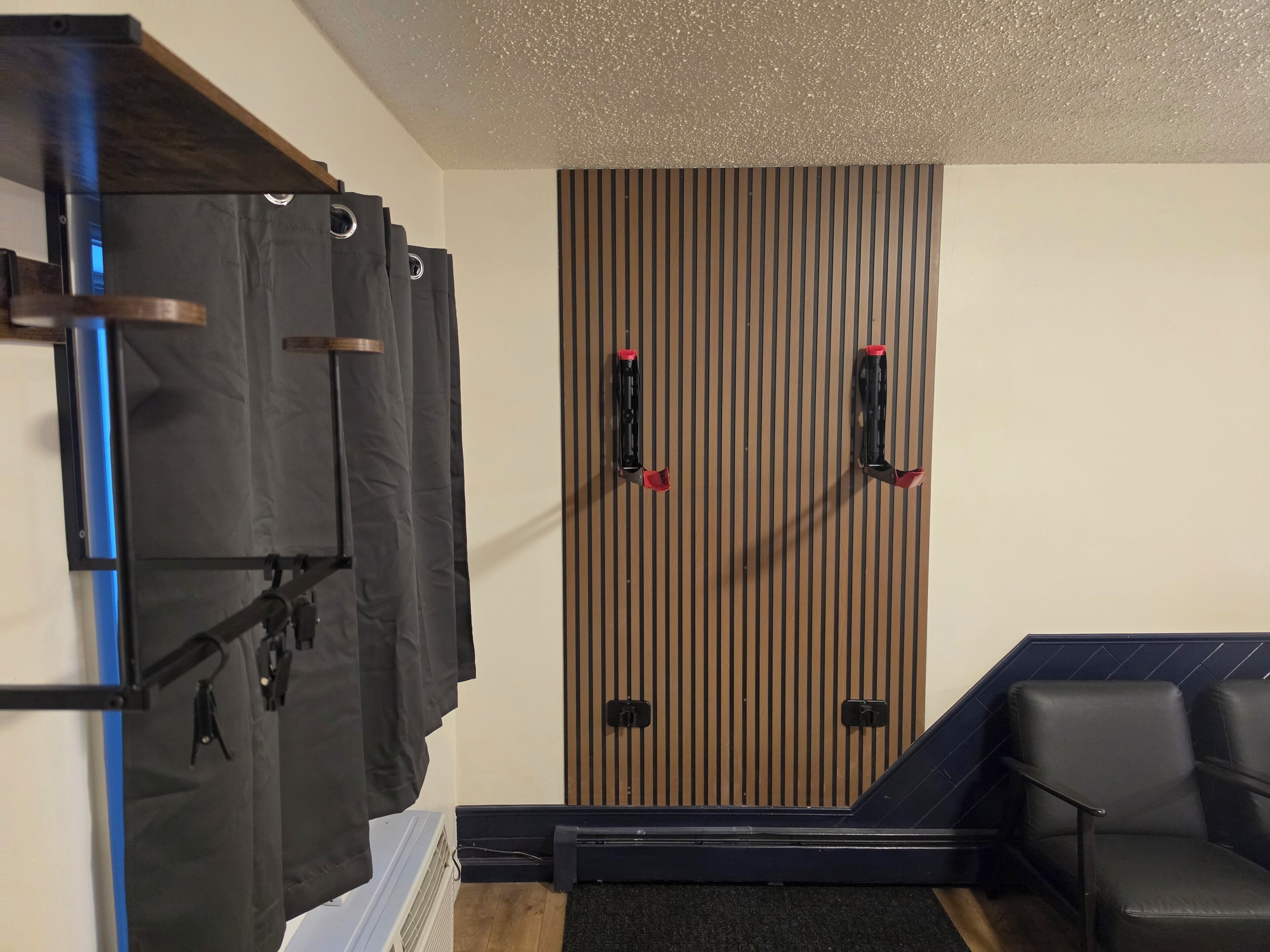 Deluxe Studio, 1 King Bed | Desk, free WiFi, bed sheets