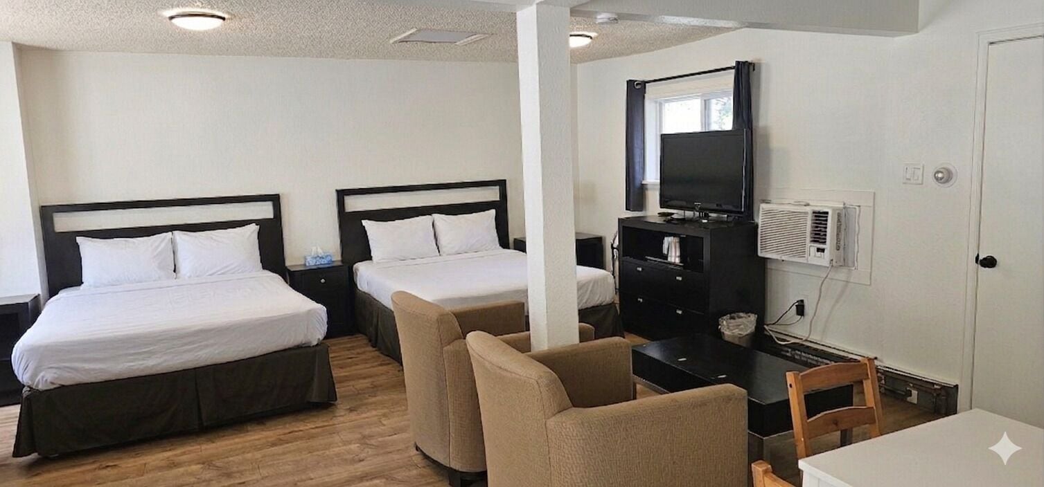 Superior Studio, 2 Queen Beds | Desk, free WiFi, bed sheets
