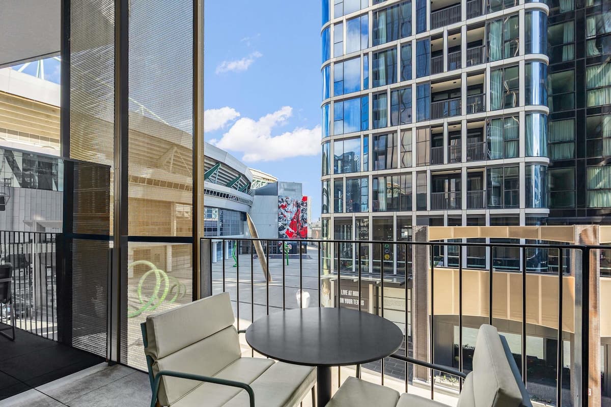 Premium bedding, pillow-top beds, minibar, in-room safe