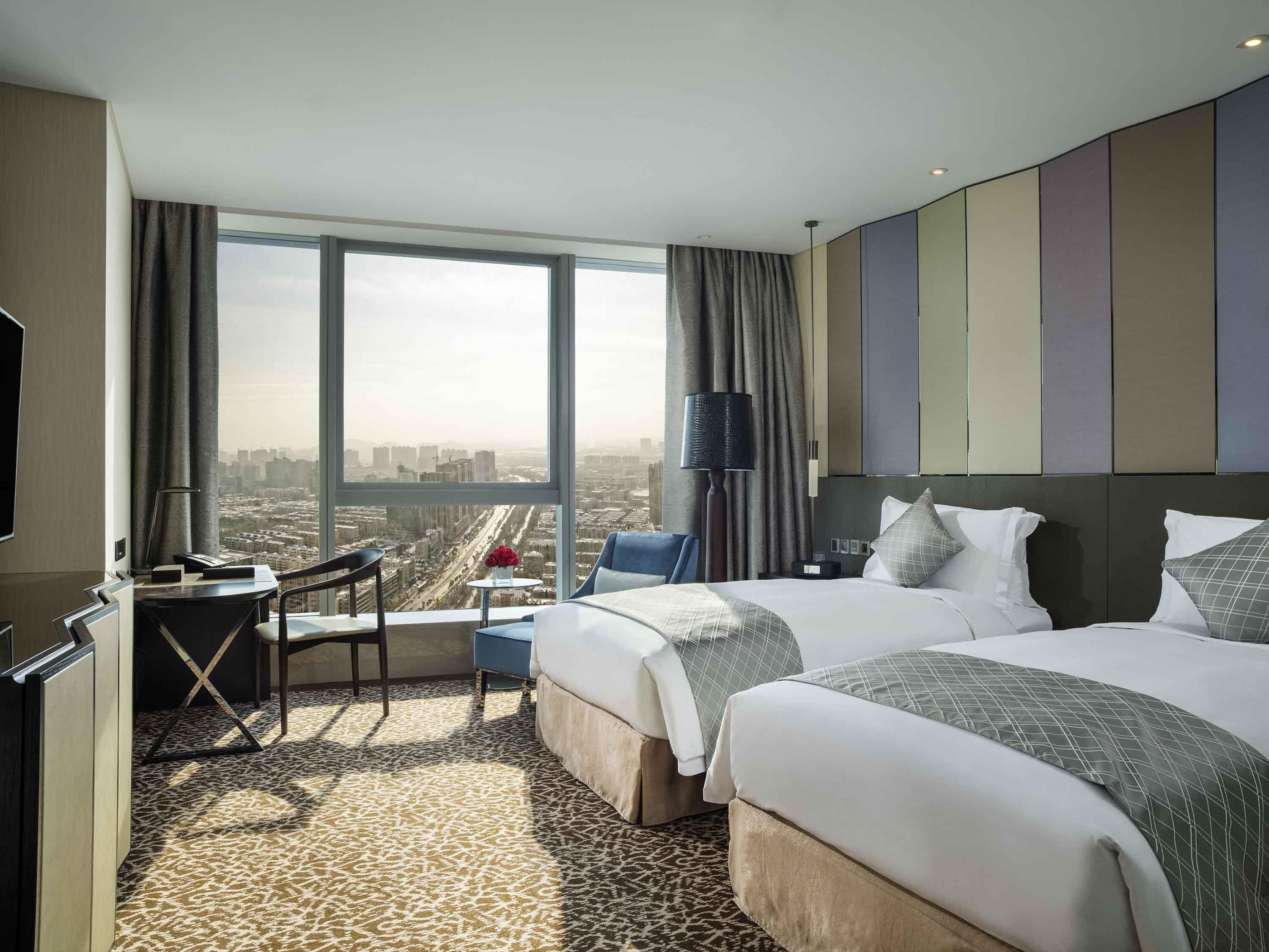 Superior Room, 2 Single Beds, City View