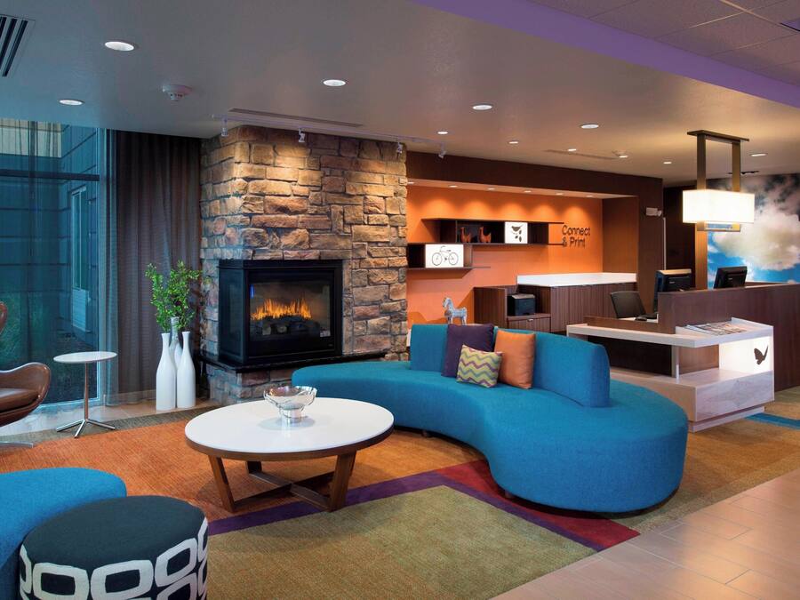 Lobby-Lounge