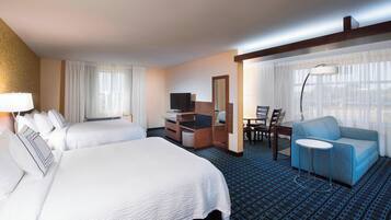 Pillowtop beds, desk, iron/ironing board, free WiFi
