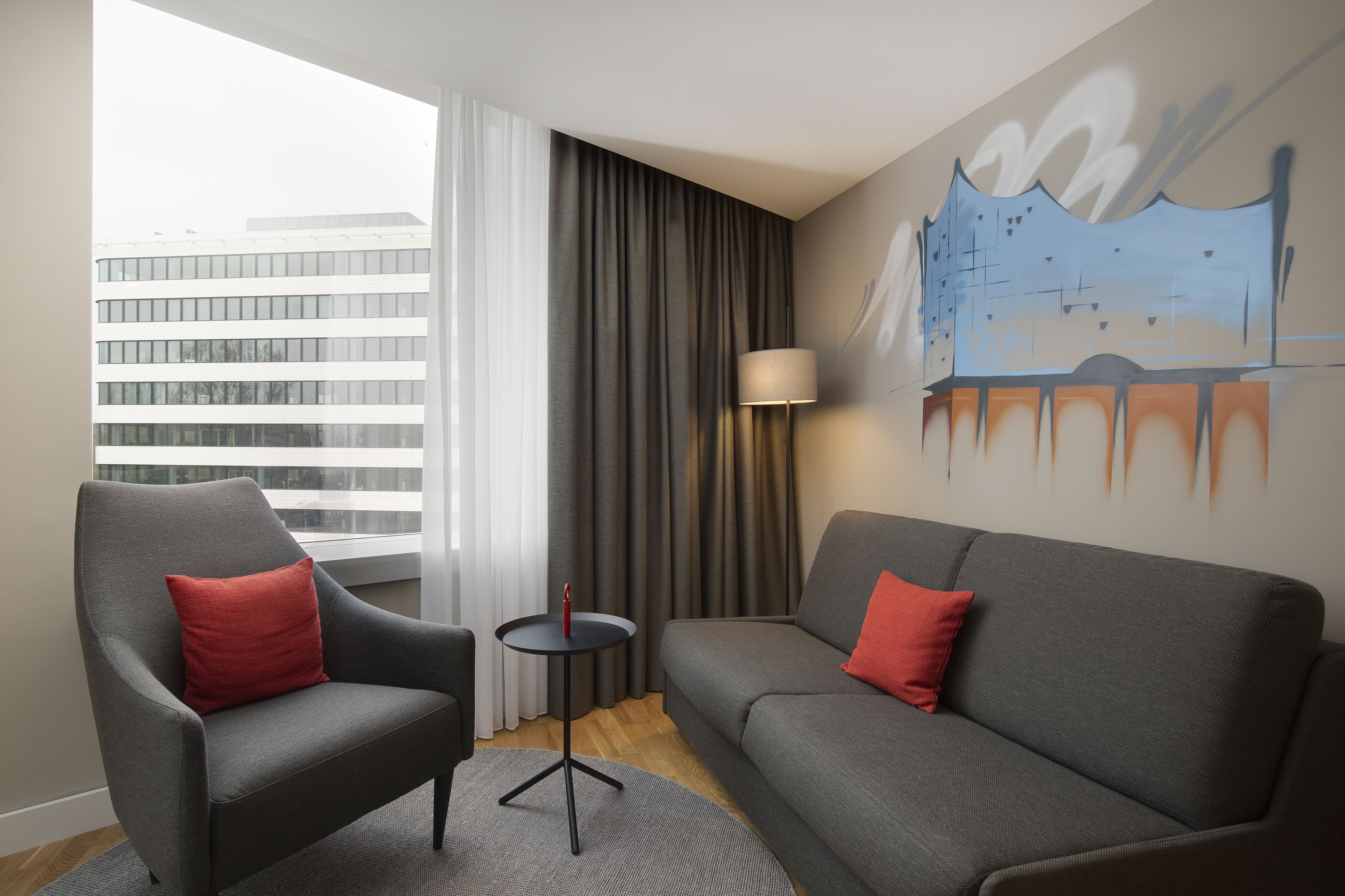 standard room, 1 king bed with sofa bed (minibar) | room amenity