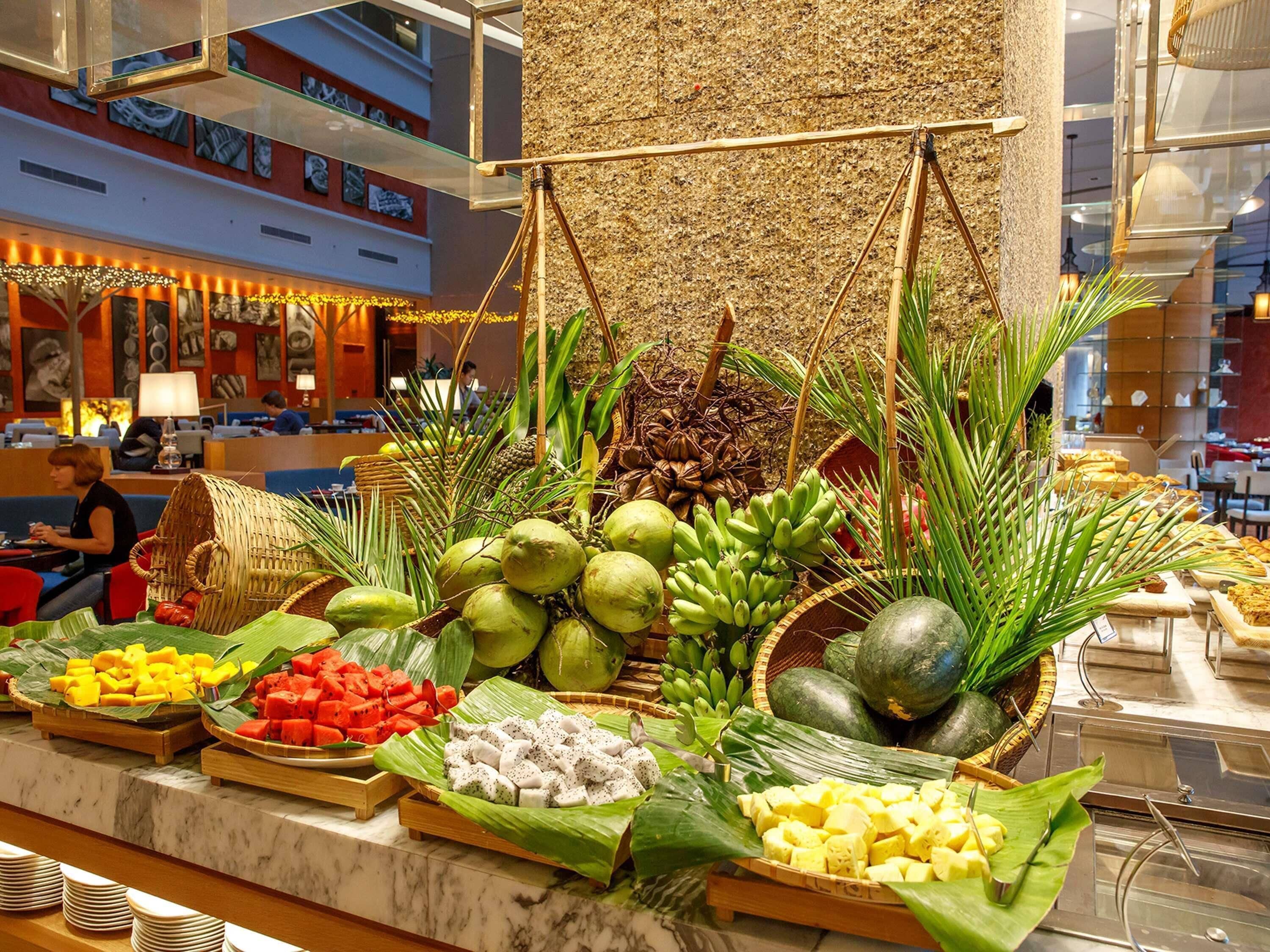 Se ofrece un desayuno bufé (535000 VND por persona)