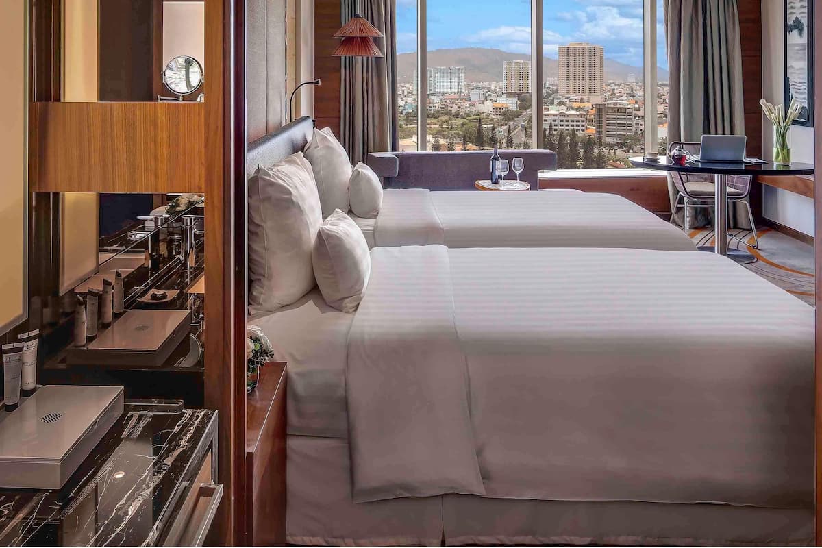 Phòng Superior, 2 giường đơn, quang cảnh thành phố | 1 phòng ngủ, bộ đồ giường cao cấp, minibar, két bảo mật tại phòng 