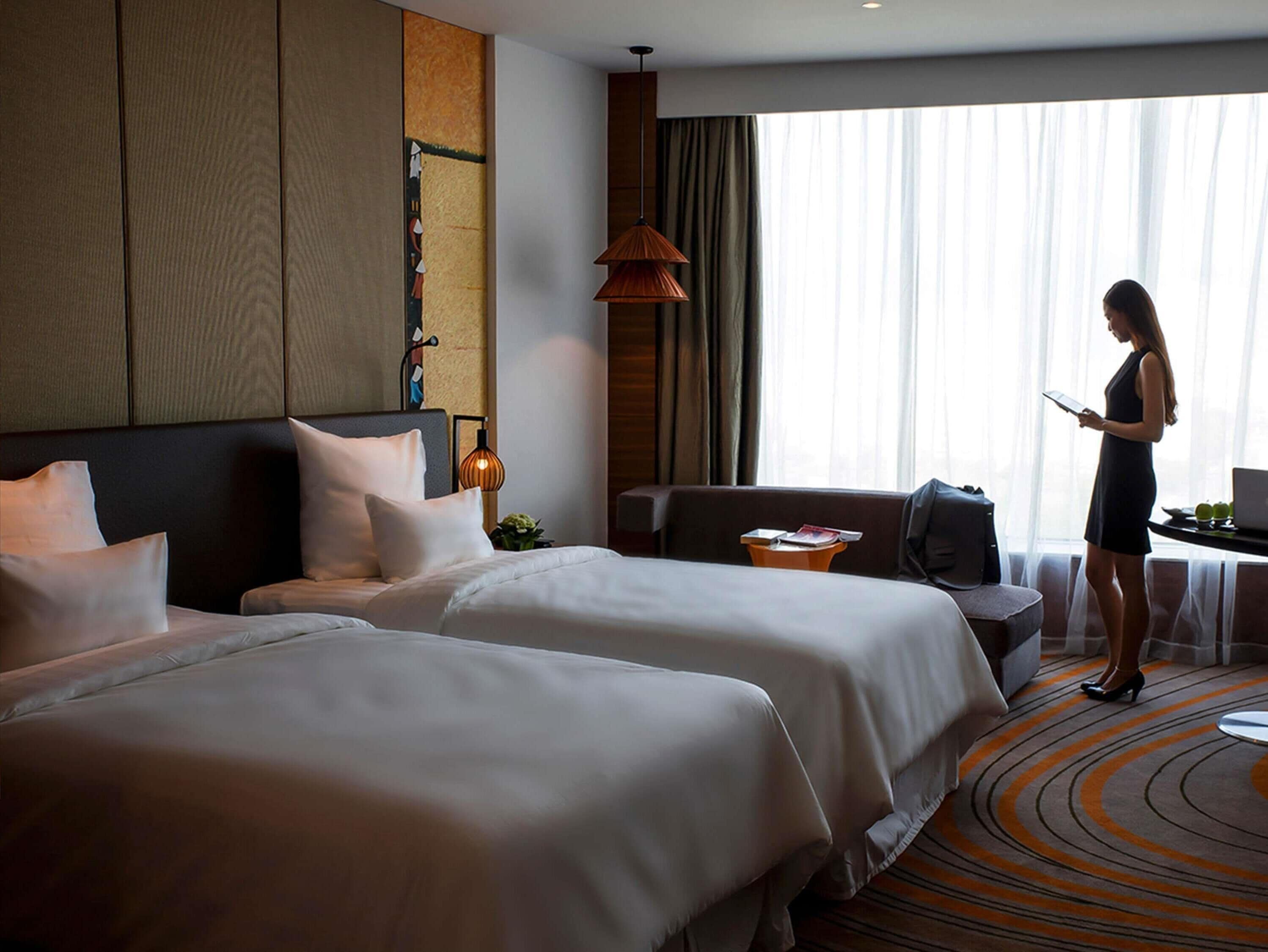 1 bedroom, premium bedding, minibar, in-room safe