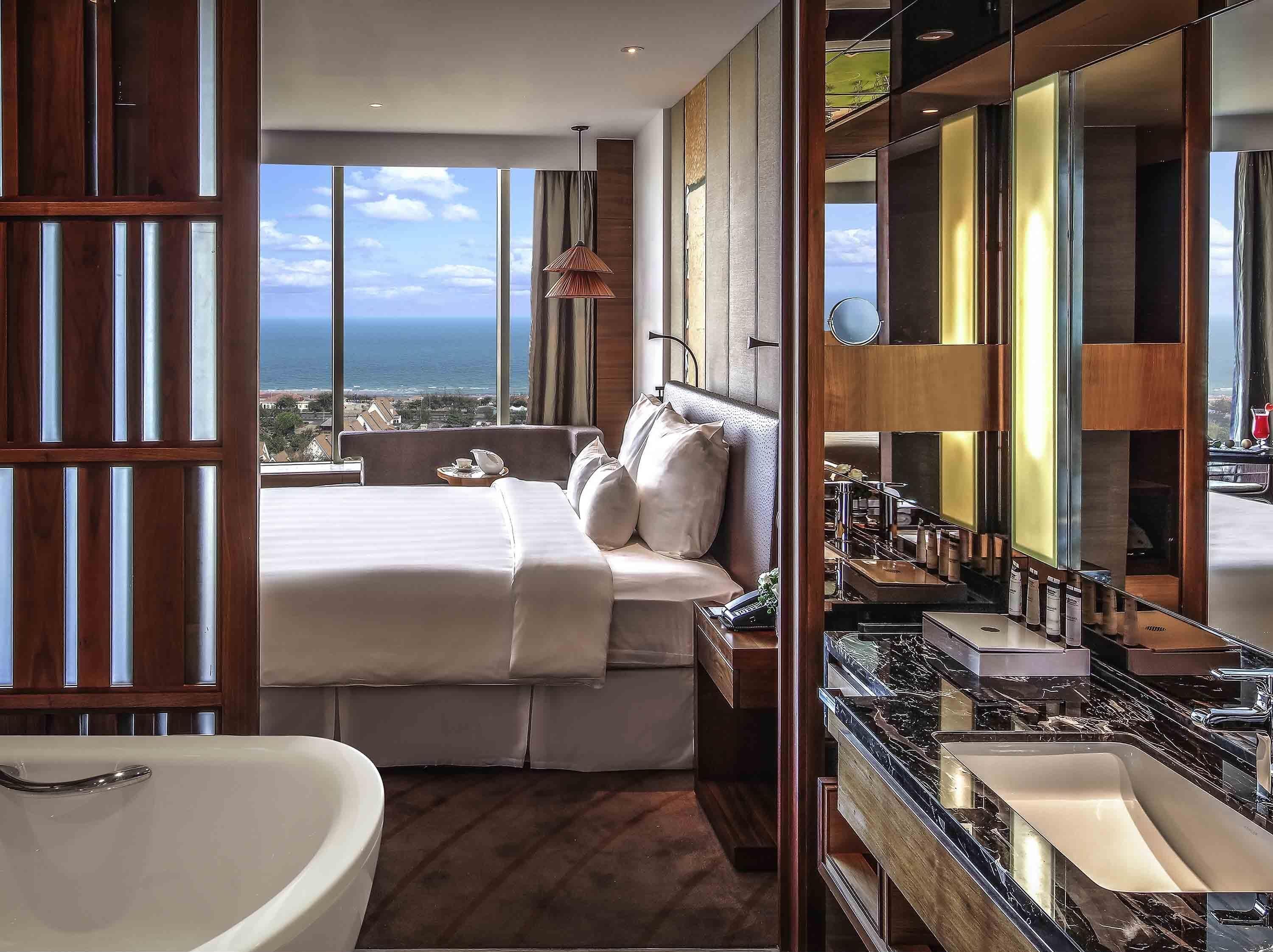 Habitación ejecutiva, 1 cama King size, con acceso al salón lounge del club | 1 habitación, ropa de cama de alta calidad y minibar 