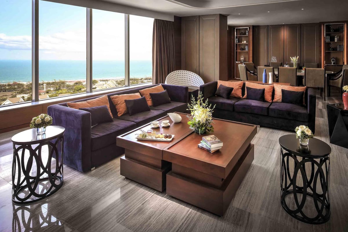Phòng Suite Presidential, 2 phòng ngủ, quyền sử dụng Club Lounge | 1 phòng ngủ, bộ đồ giường cao cấp, minibar, két bảo mật tại phòng 