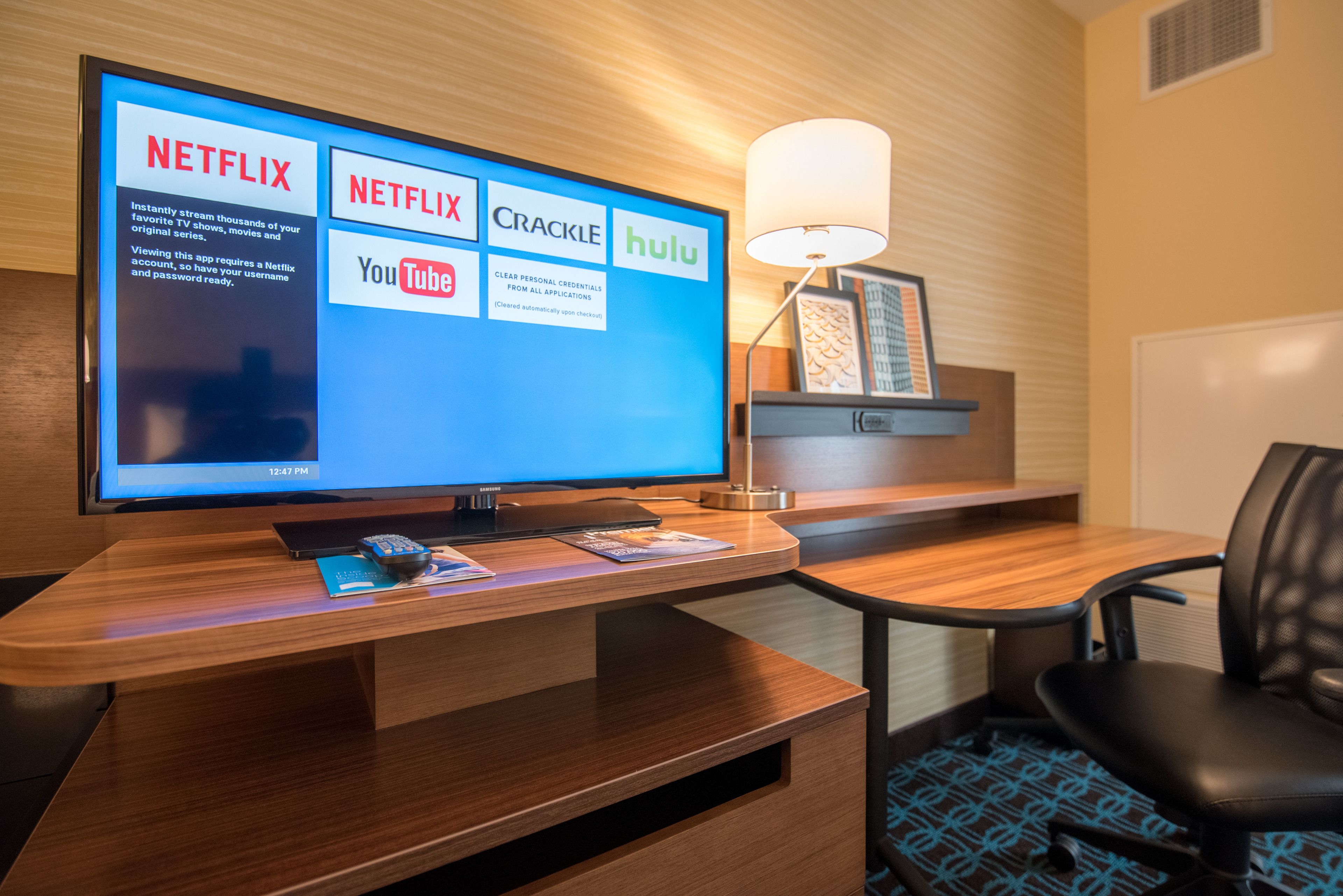 in-room business centre