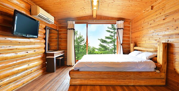 Studio (15 PY) | Premium bedding, WiFi