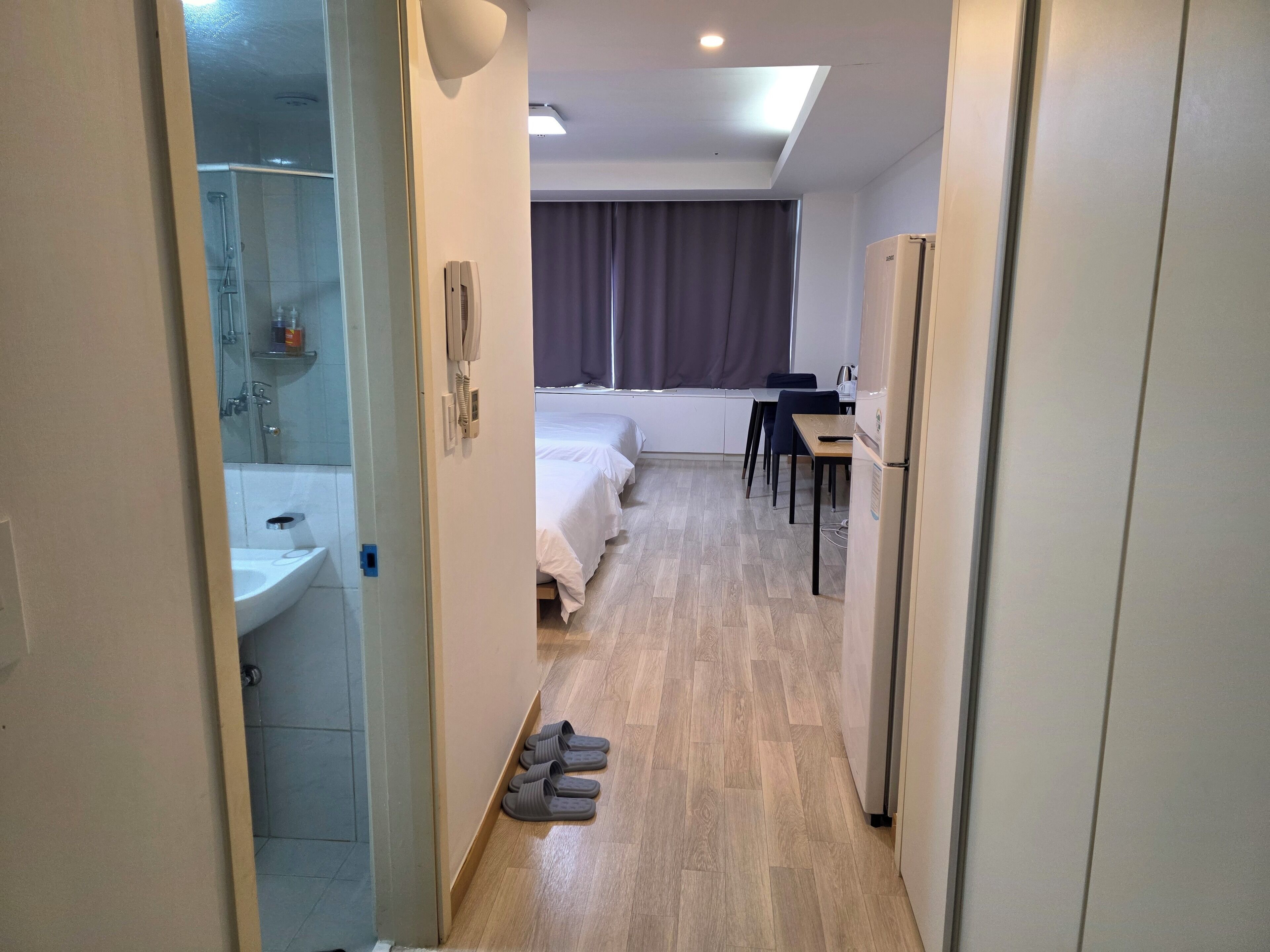 Standard Twin Room, 2 Queen Beds | Premium bedding, pillowtop beds, desk, blackout drapes