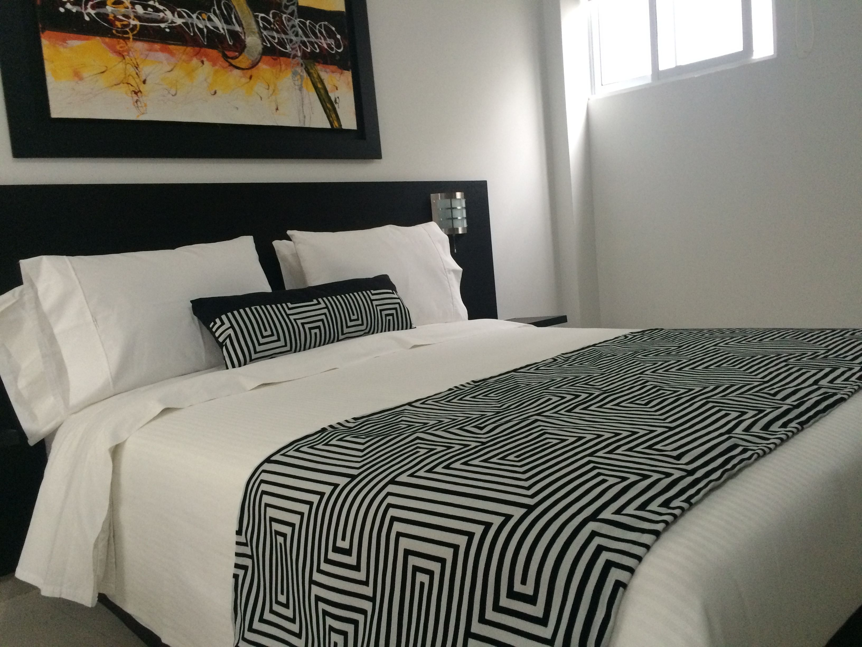 Habitación triple | Escritorio, wifi gratis y ropa de cama 