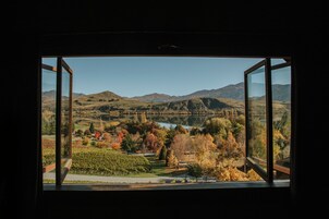 村舍, 湖景 | 高档床上用品、迷你吧（备有免费物品）、客房内保险箱、特色装修