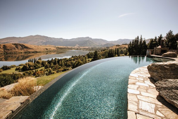 Literie de qualité supérieure, articles gratuits dans le mini-bar