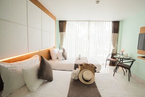 Habitación estándar | Minibar, escritorio, cortinas opacas y wifi gratis