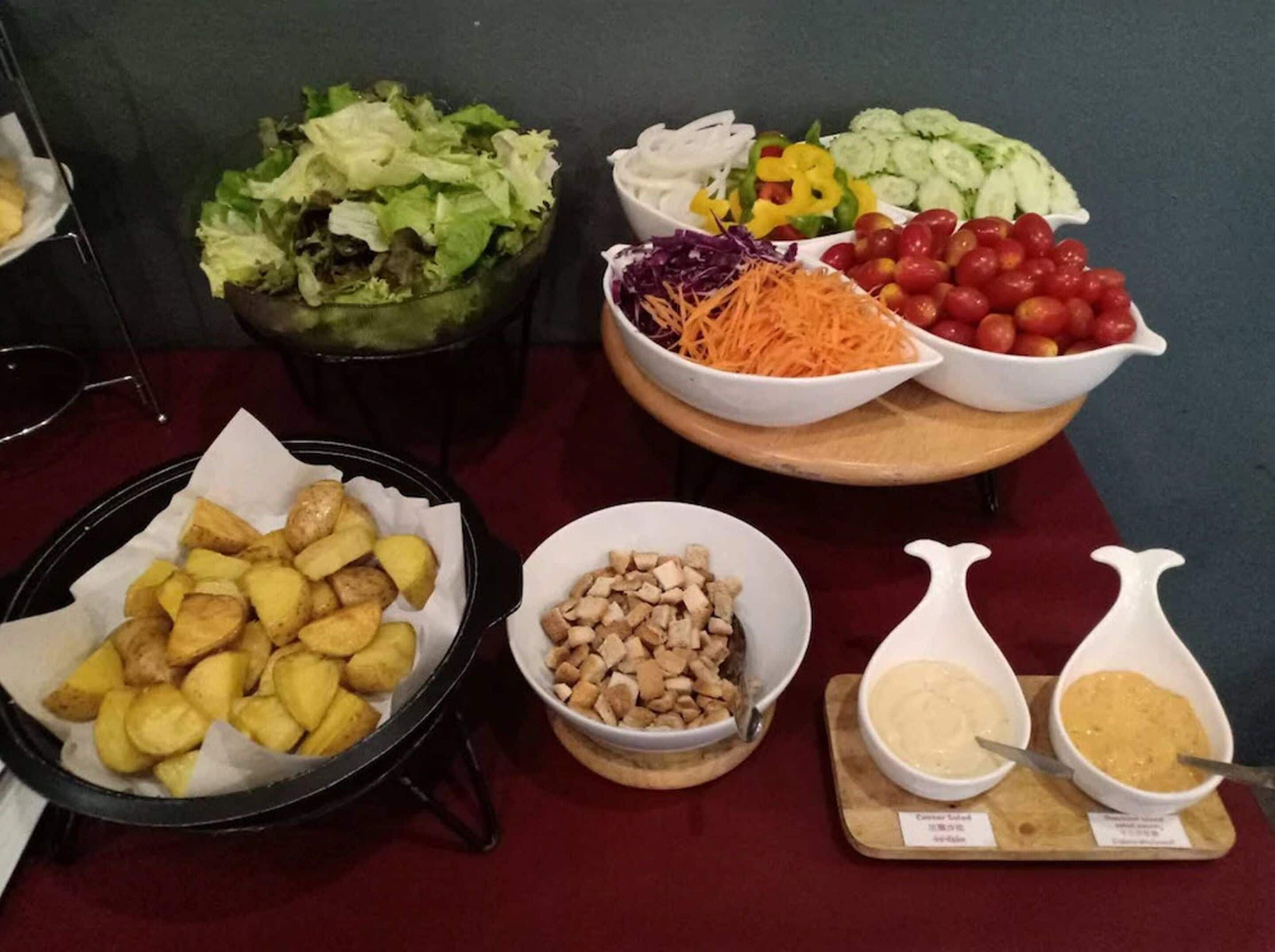 Daily English breakfast (THB 250 per person)