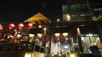 Mặt tiền nơi lưu trú