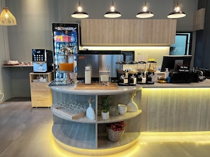 Breakfast and lunch served - Le Naview @Prasingh (Chiang Mai)