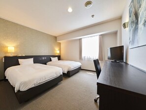 Desk, free WiFi - HOTEL GLOBAL VIEW SAPPORO (Sapporo)