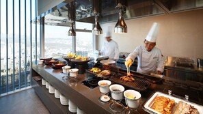 Daily buffet breakfast for a fee - LOTTE CITY HOTEL MYEONGDONG (Seoul)