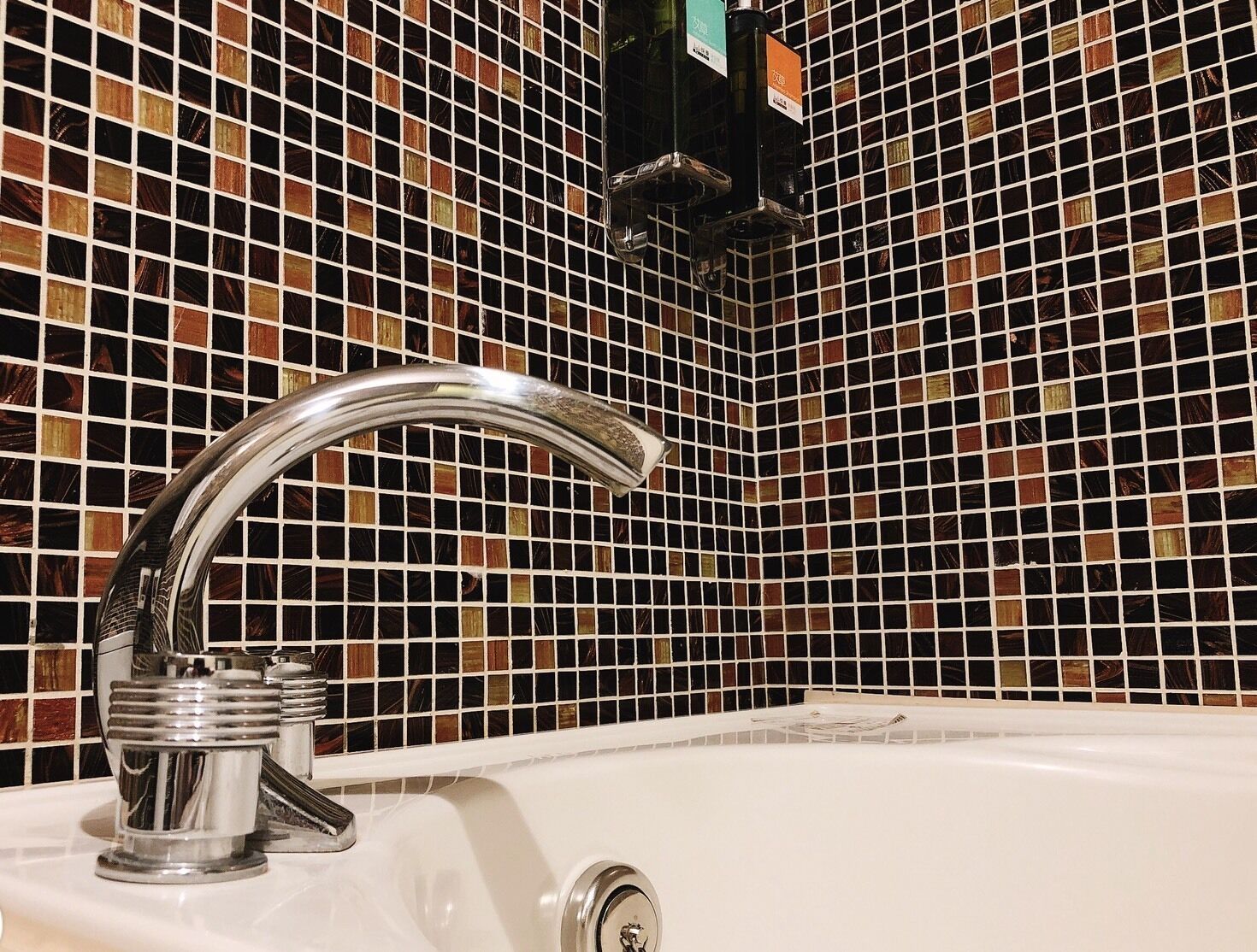 deluxe quadruple room | bathroom | shower, hair dryer, towels