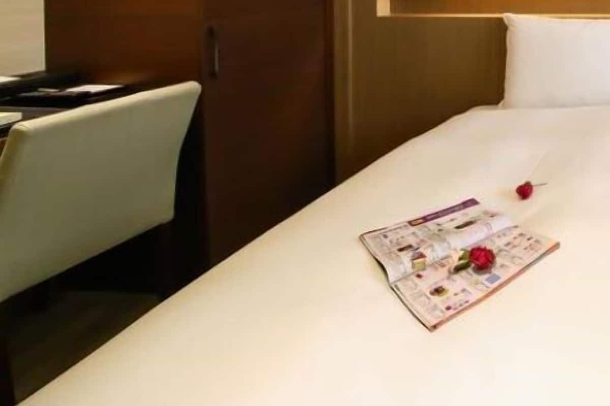 Standard Double Room | Down comforters, desk, blackout drapes, soundproofing