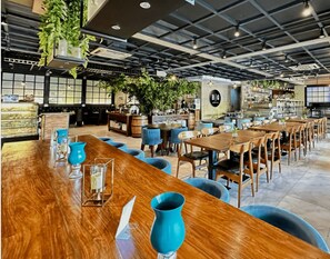 Daily buffet breakfast (PHP 350 per person)