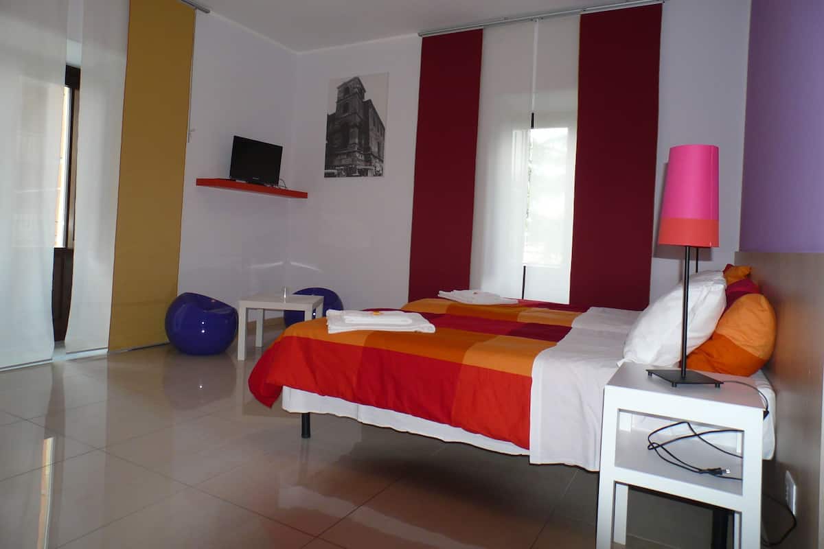 Triple Room, Ensuite | Premium bedding, free WiFi, bed sheets