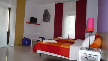 Triple Room, Ensuite | Premium bedding, free WiFi, bed sheets