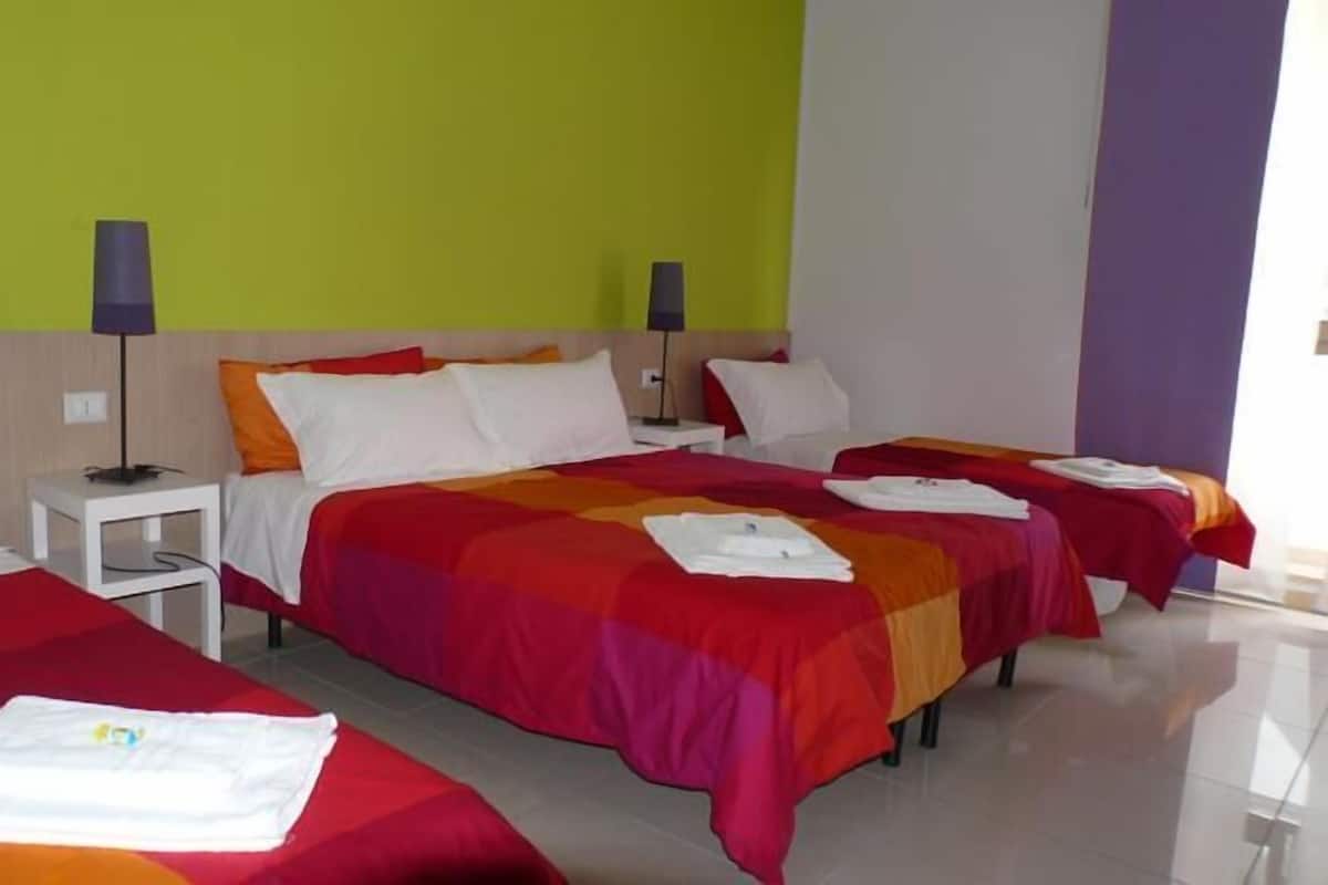 Quadruple Room, Ensuite | Premium bedding, free WiFi, bed sheets