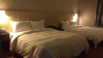 Standard Quadruple Room | Premium bedding, WiFi (free)