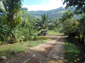 Property grounds - Sapphire Holiday Resort (Ratnapura)