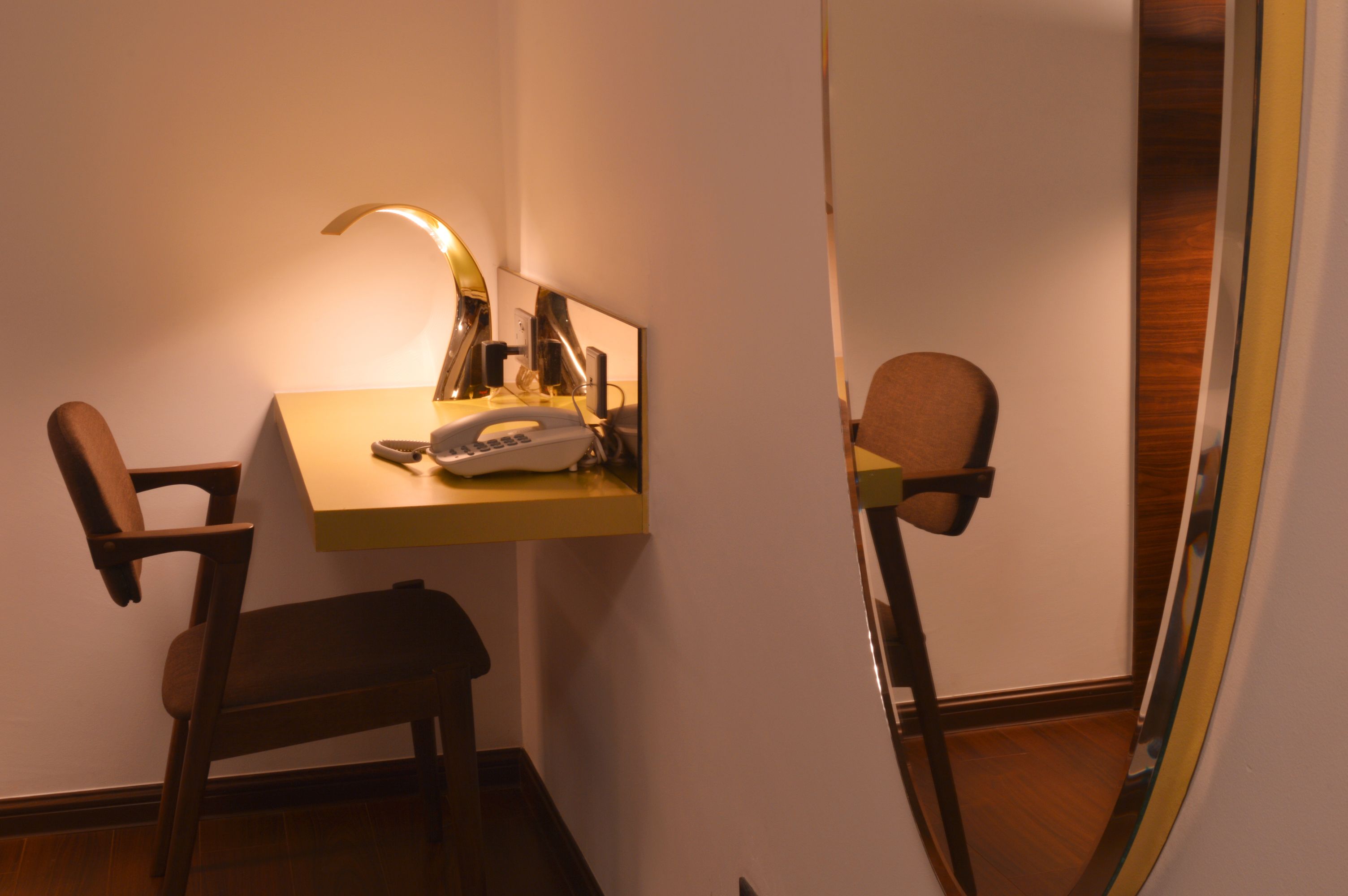 minibar, in-room safe, desk, free wifi