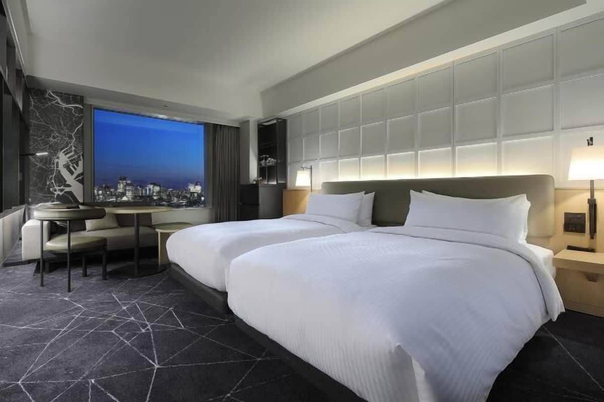 1 bedroom, in-room safe, desk, bed sheets