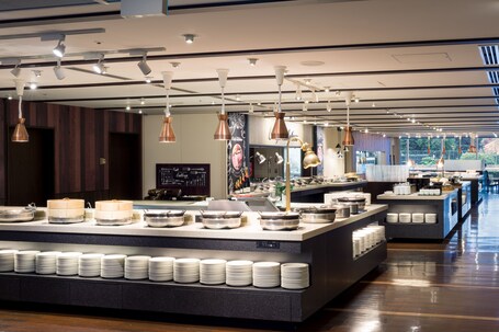 Tokyo Dome Hotel - Image 26