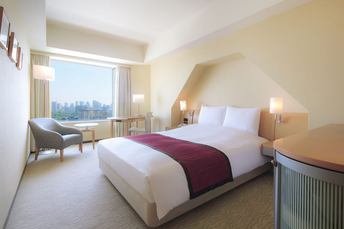 1 bedroom, in-room safe, desk, bed sheets