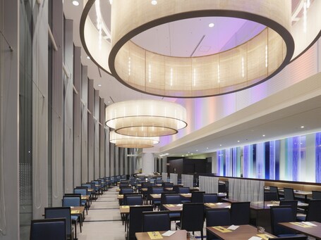 Tokyo Dome Hotel - Image 13