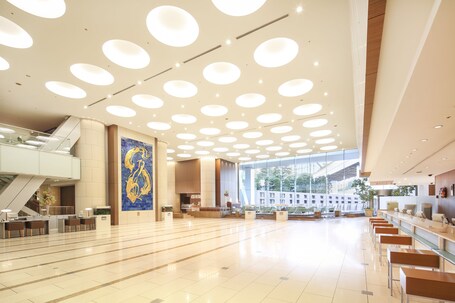 Tokyo Dome Hotel - Image 12