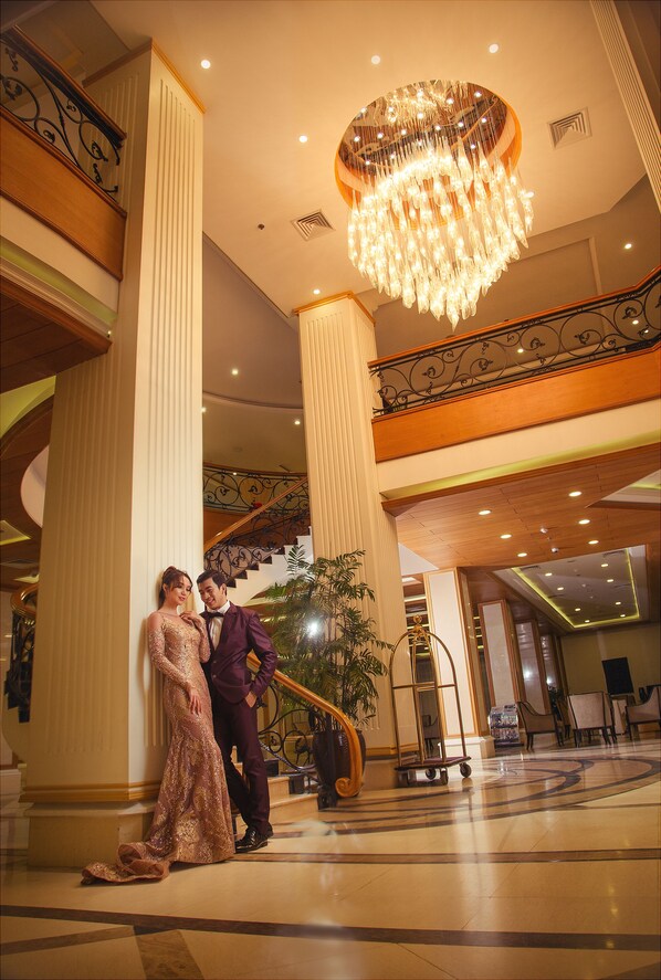 Interior entrance - Hotel Hazel (Mandalay)