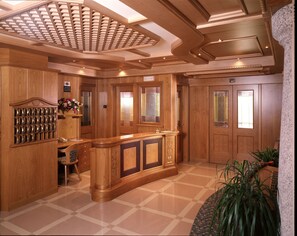 Lobby - Hotel Denny (Carisolo)