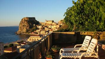 Panoramic House, 1 Bedroom, Sea View | Balcony