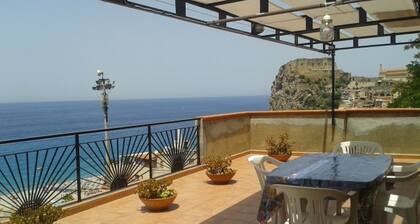 Le Terrazze su Scilla