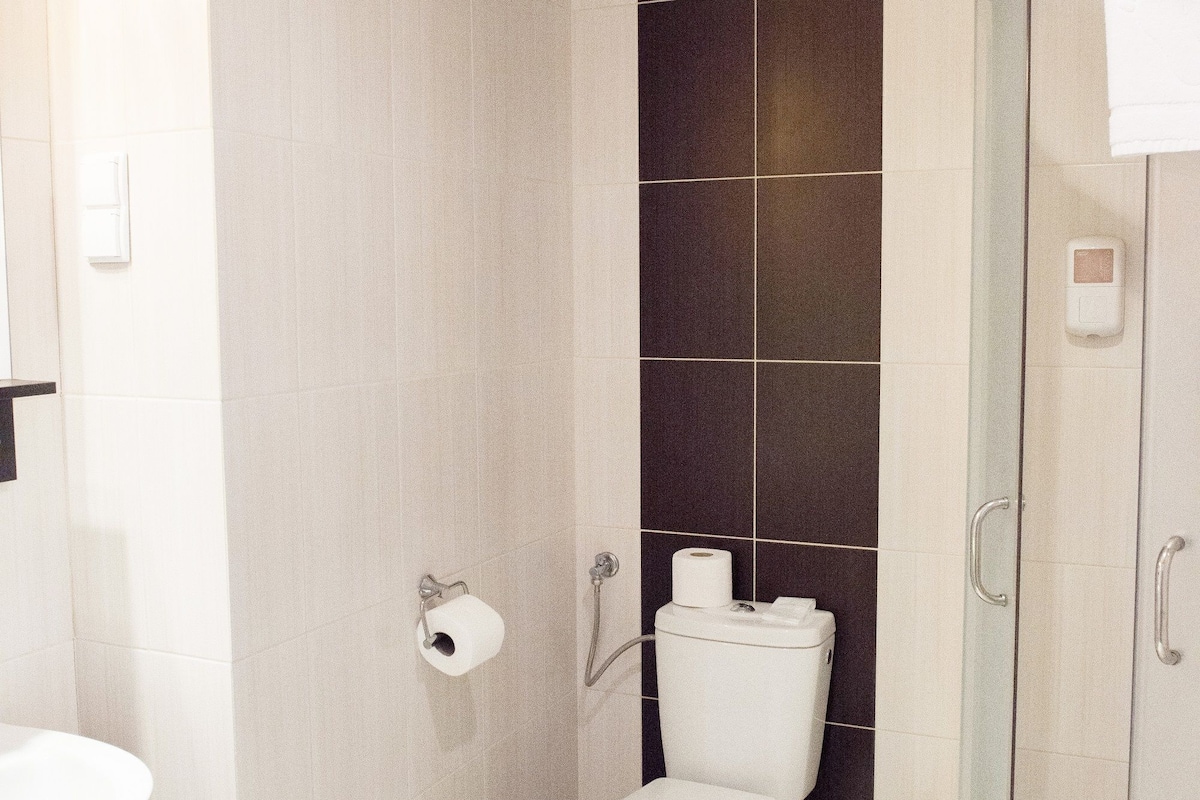 premium bedding, desk, iron/ironing board, free cots/infant beds