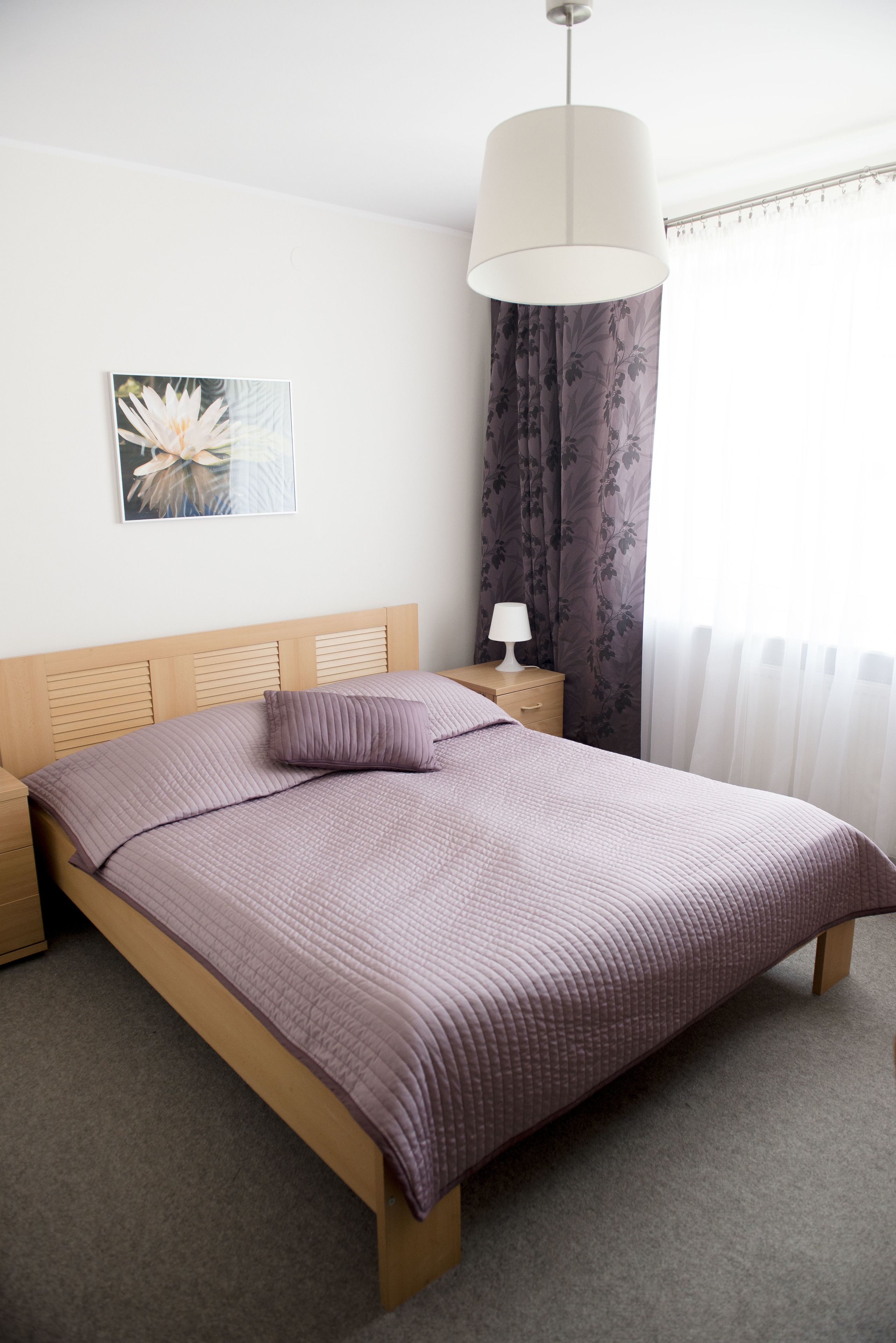 standard double room, ensuite | premium bedding, desk, iron/ironing board, free cots/infant beds