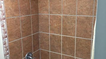 Gratis toiletartikler, hårtørrer, håndklæder