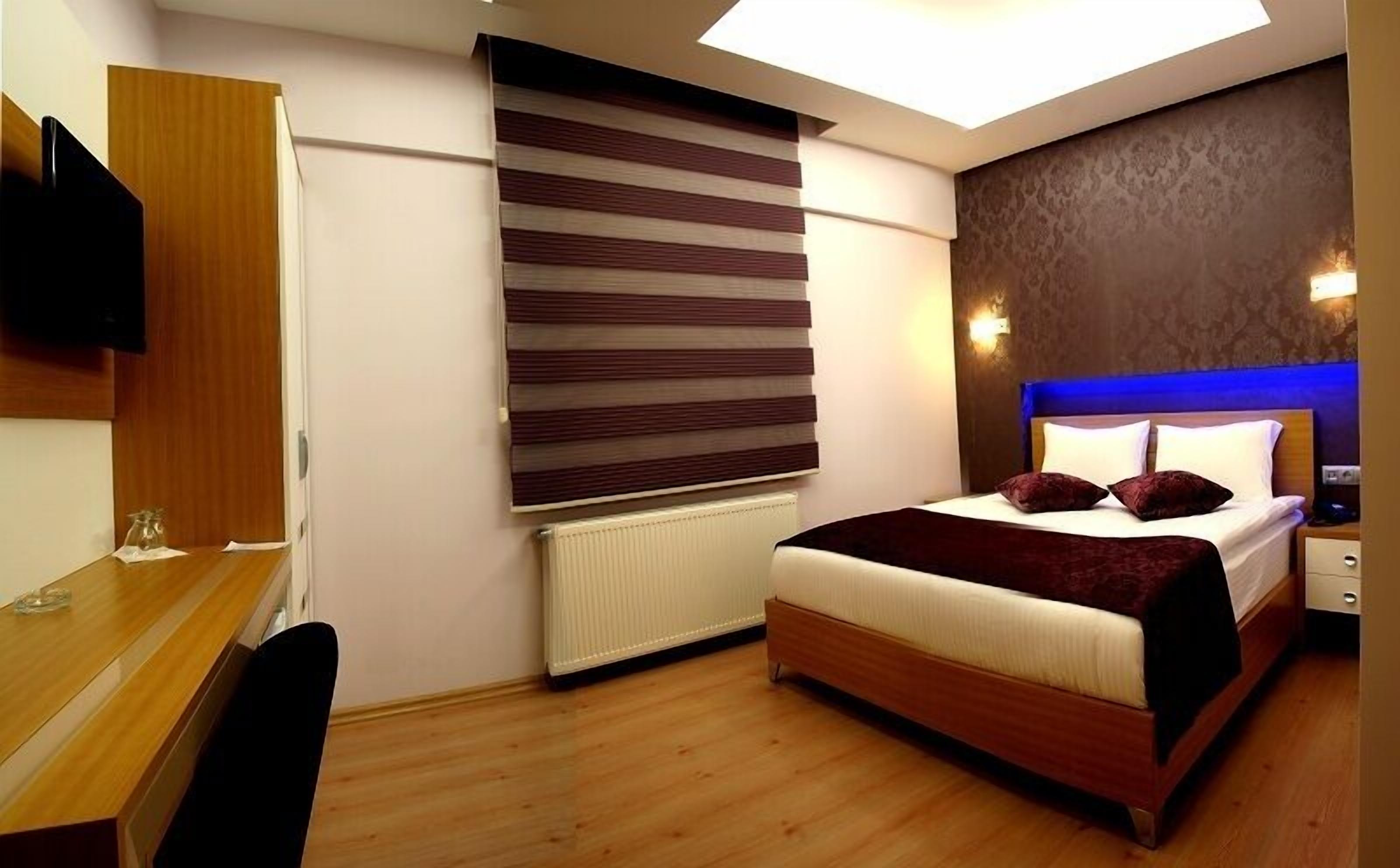 free minibar items, in-room safe, desk, rollaway beds